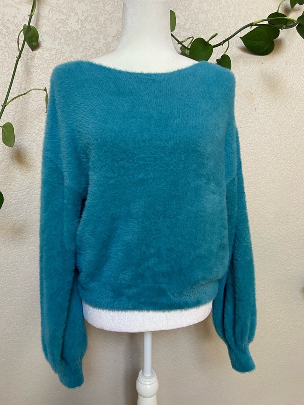 2/$20*  Teal Fuzzy Women's Sweater with Twist Knot. Forever 21, Sz M. NWT - Picture 2 of 11